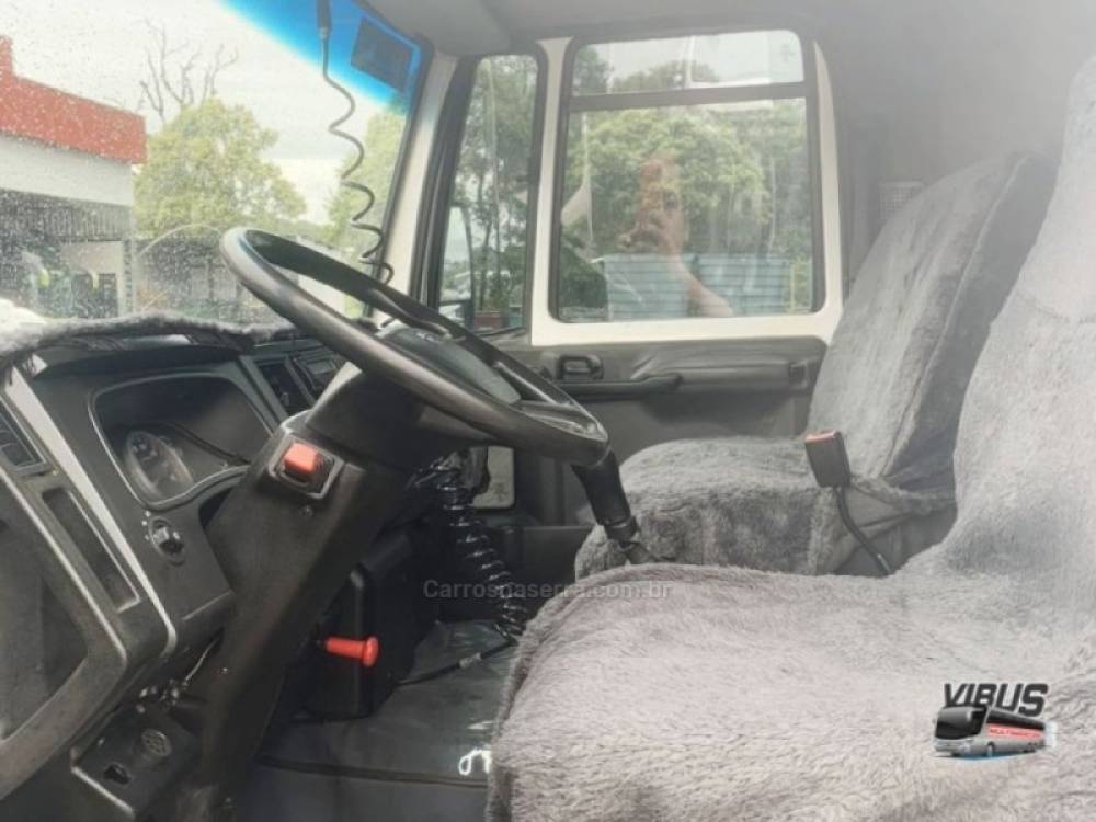 FORD - CARGO 816 - 2015/2015 - Branca - Sob Consulta